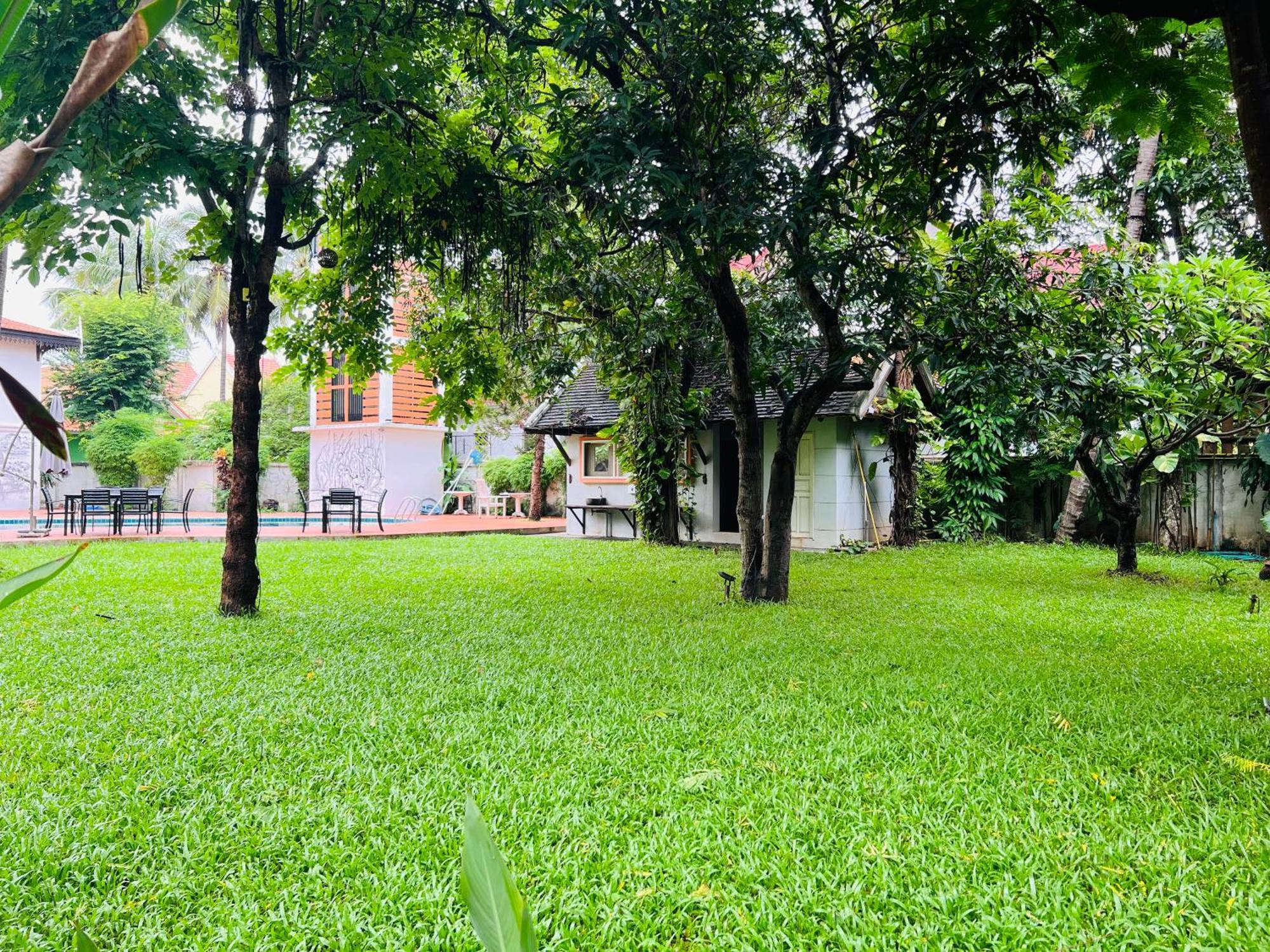 Meuangluang Hotel ルアンパバーン エクステリア 写真